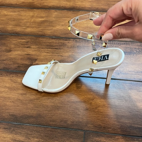 Vici Olga Studded Square Toe Heel with Clear Strap 8.5 - Picture 6 of 8